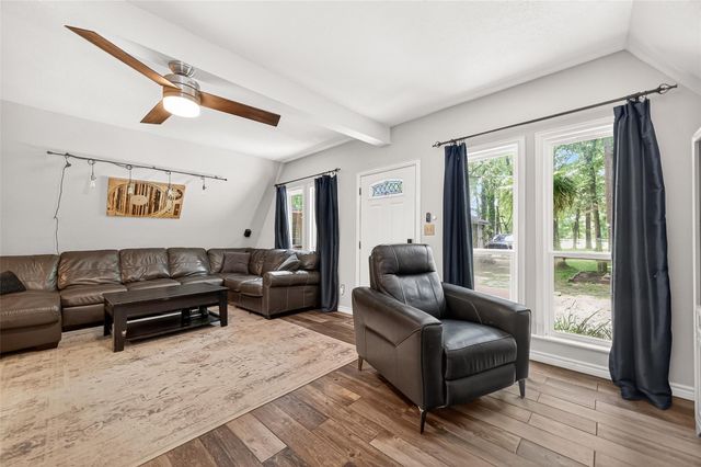 27206 Springwood Drive, Magnolia, TX 77354