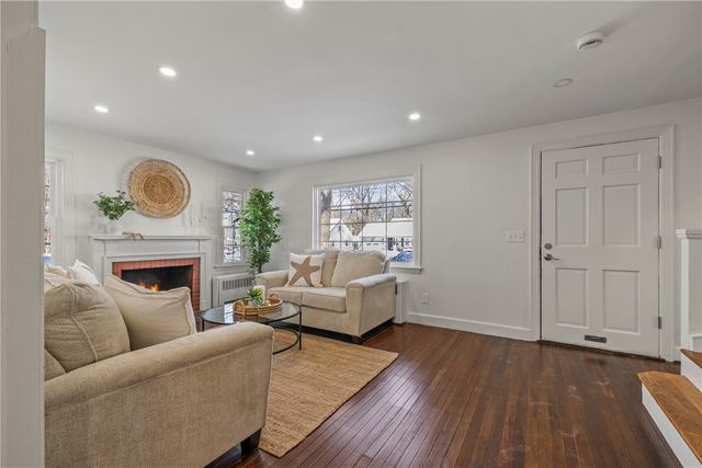 47 Bretton Woods Drive, Cranston, RI 02920