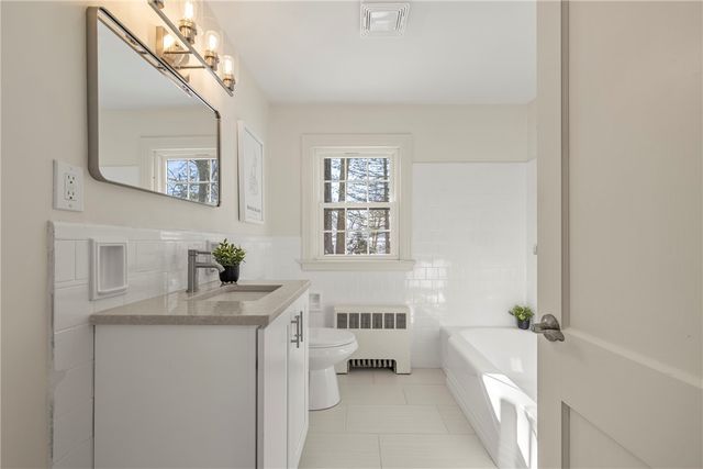 47 Bretton Woods Drive, Cranston, RI 02920