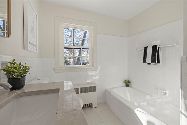 47 Bretton Woods Drive, Cranston, RI 02920