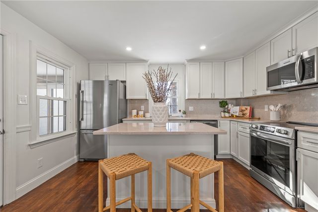 47 Bretton Woods Drive, Cranston, RI 02920