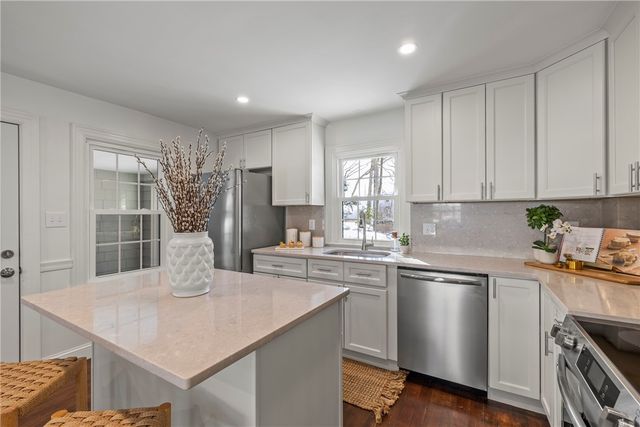 47 Bretton Woods Drive, Cranston, RI 02920