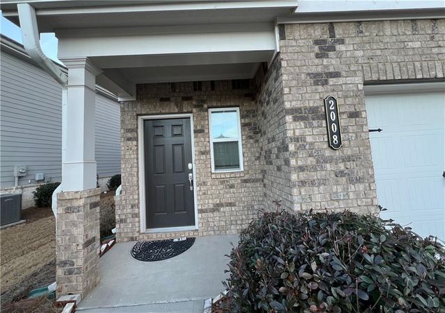 2008 Nuthatch Drive, Hoschton, GA 30548