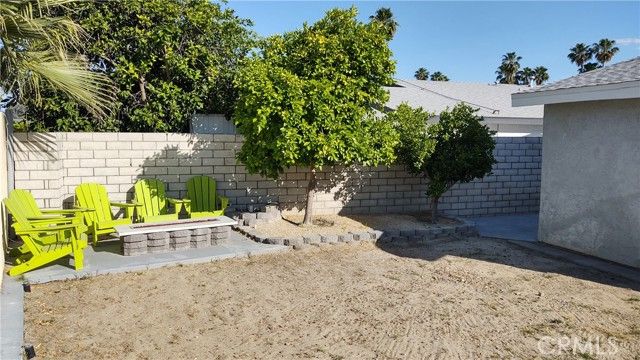 826 Arroyo Vista Drive, Palm Springs, CA 92264