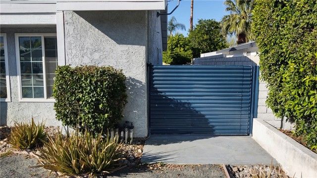 826 Arroyo Vista Drive, Palm Springs, CA 92264