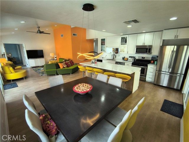 826 Arroyo Vista Drive, Palm Springs, CA 92264