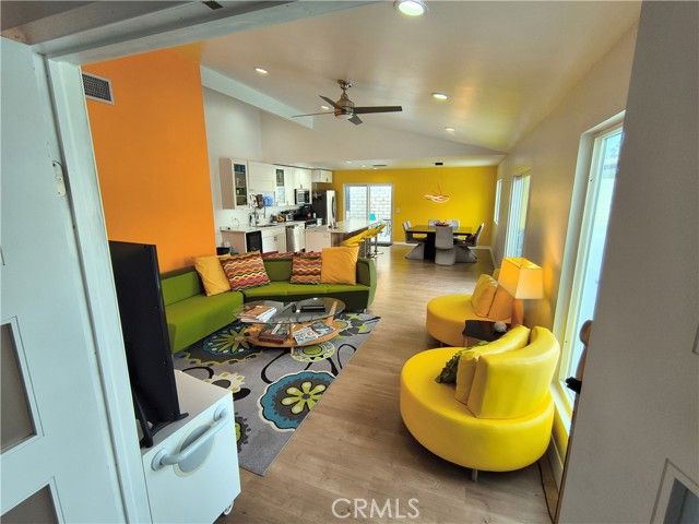 826 Arroyo Vista Drive, Palm Springs, CA 92264