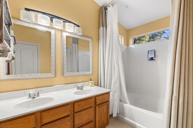 1308 Amole Drive SW, Albuquerque, NM 87121