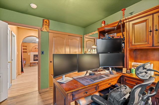 1308 Amole Drive SW, Albuquerque, NM 87121