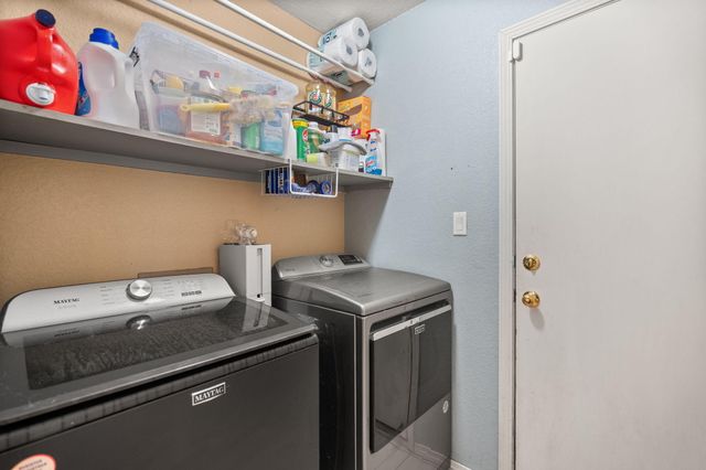 1308 Amole Drive SW, Albuquerque, NM 87121