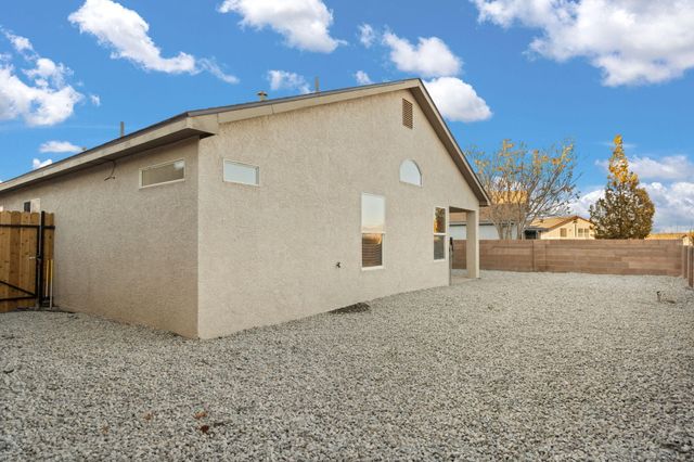 1308 Amole Drive SW, Albuquerque, NM 87121