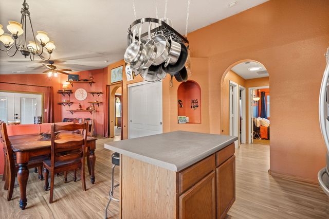 1308 Amole Drive SW, Albuquerque, NM 87121