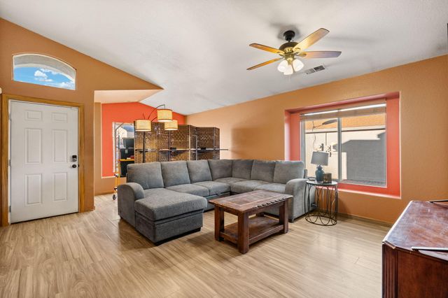 1308 Amole Drive SW, Albuquerque, NM 87121