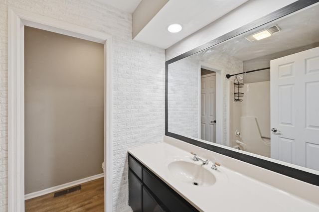 107 Kimberly Drive, Frankfort, KY 40601