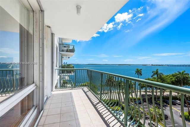 1408 Brickell Bay Dr 807, Miami, FL 33131