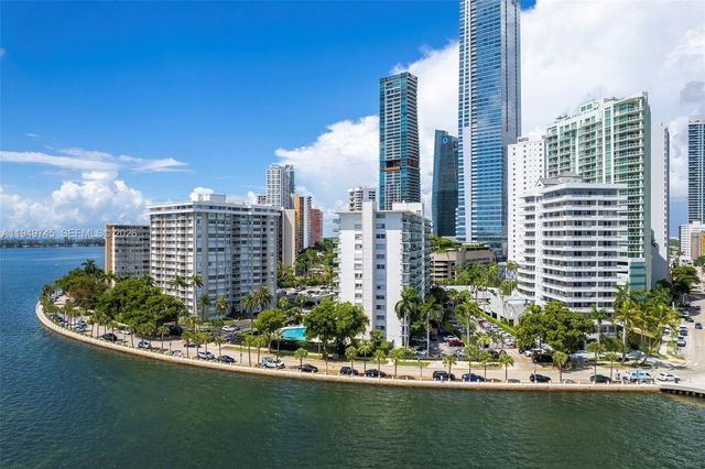 1408 Brickell Bay Dr 807, Miami, FL 33131