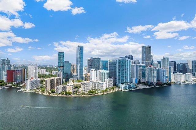 1408 Brickell Bay Dr 807, Miami, FL 33131