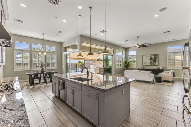 23110 N 76TH Lane, Peoria, AZ 85383