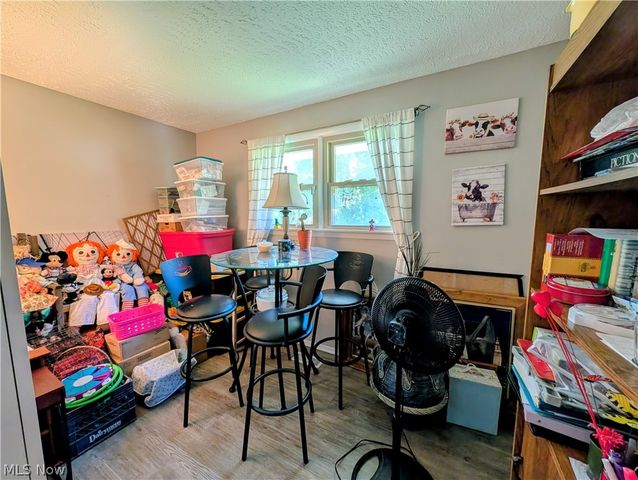 4885 Robinwood Drive, Mentor, OH 44060