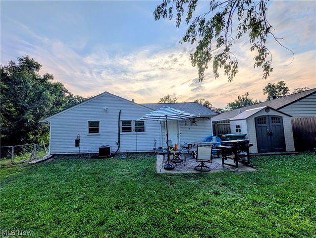 4885 Robinwood Drive, Mentor, OH 44060