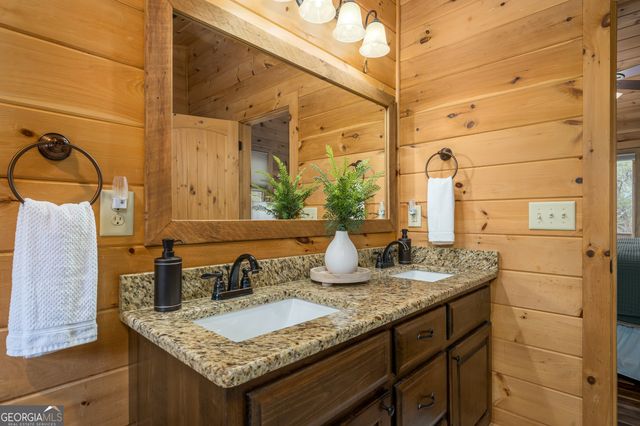 411 Ridge Trail, Blue Ridge, GA 30513