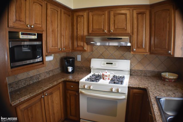 23113 S Rosedale Court, Saint Clair Shores, MI 48080