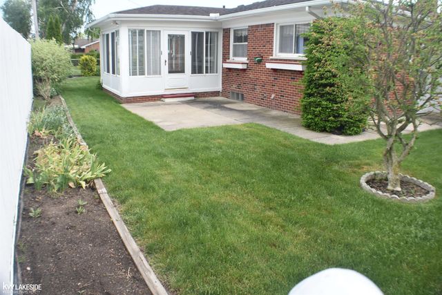 23113 S Rosedale Court, Saint Clair Shores, MI 48080
