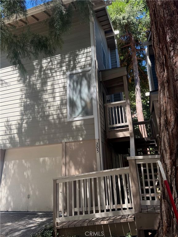 205 Cool Creek, Lake Arrowhead, CA 92352