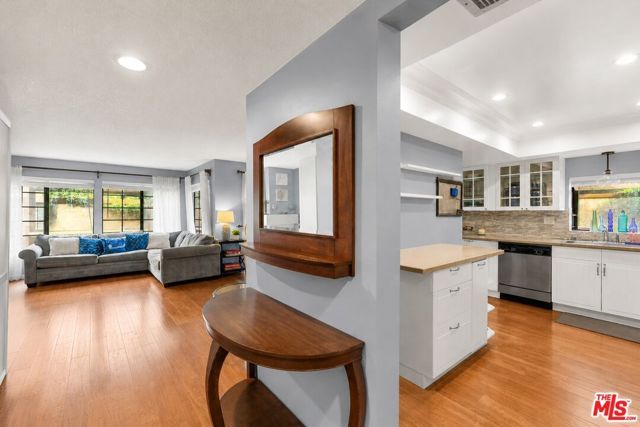 441 E San Jose Avenue 209, Burbank, CA 91501
