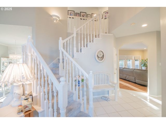 925 Scepter Ct Ne, Salem, OR 97301