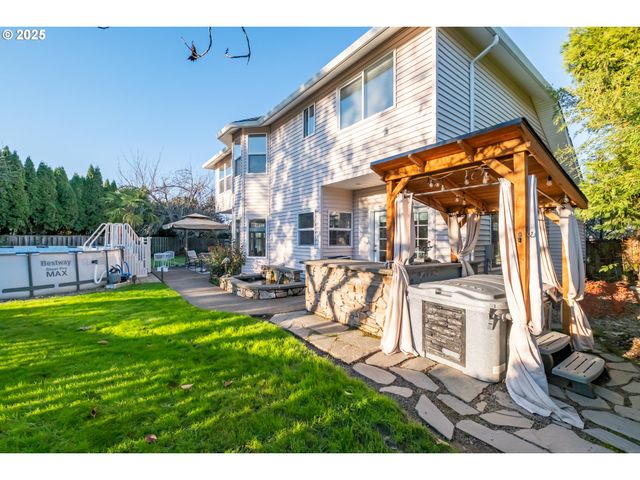 925 Scepter Ct Ne, Salem, OR 97301