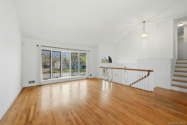 86 Soundview Drive, Port Jefferson, NY 11777