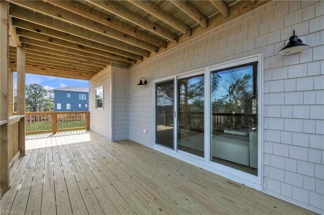 54 North Lawson RD, Poquoson, VA 23662