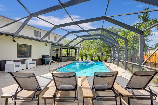 441 NW 41st Ave, Coconut Creek, FL 33066