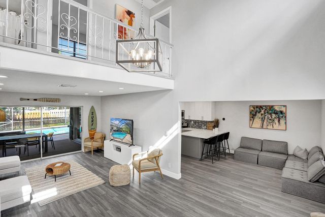 441 NW 41st Ave, Coconut Creek, FL 33066