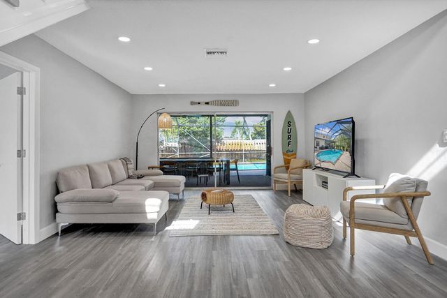 441 NW 41st Ave, Coconut Creek, FL 33066