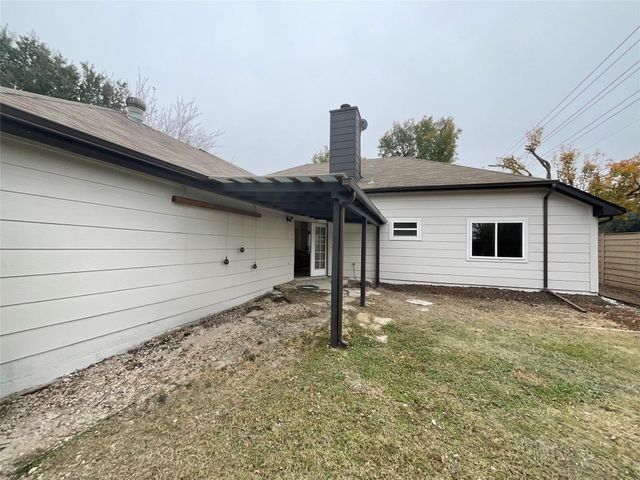 8701 Woodlake Drive, Rowlett, TX 75088