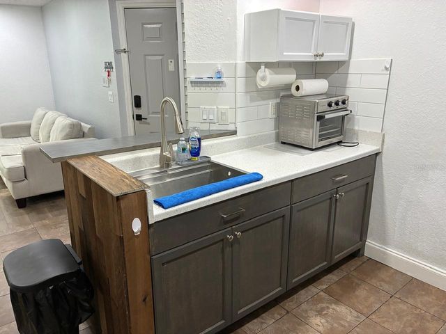 5701 GATLIN AVENUE 125, Orlando, FL 32822