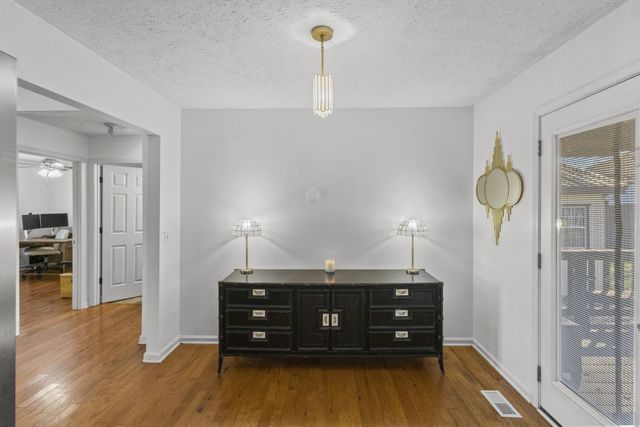 1168 Gardendale Dr, Murfreesboro, TN 37130