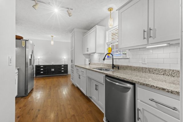 1168 Gardendale Dr, Murfreesboro, TN 37130