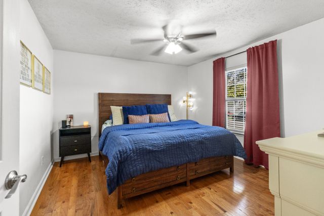 1168 Gardendale Dr, Murfreesboro, TN 37130
