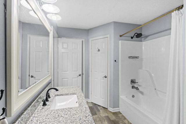 1168 Gardendale Dr, Murfreesboro, TN 37130