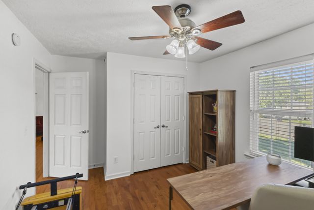 1168 Gardendale Dr, Murfreesboro, TN 37130