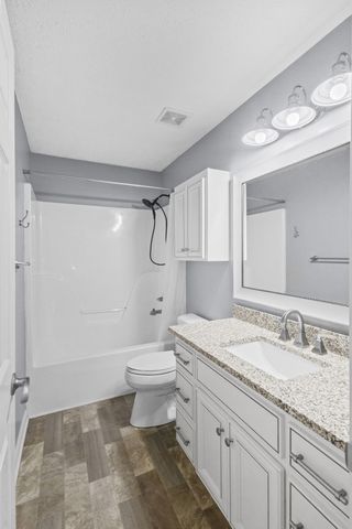 1168 Gardendale Dr, Murfreesboro, TN 37130