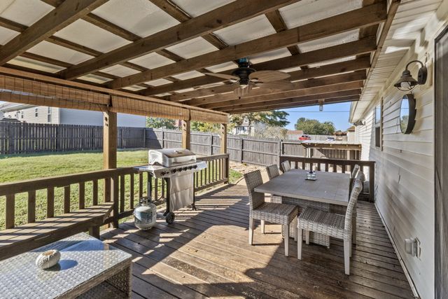 1168 Gardendale Dr, Murfreesboro, TN 37130