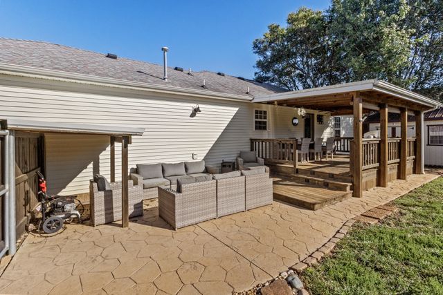 1168 Gardendale Dr, Murfreesboro, TN 37130