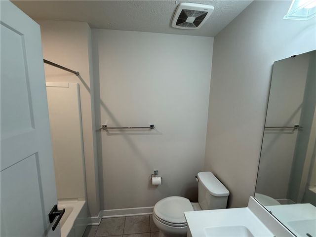 224 Cranesbill Drive, Adams Twp, PA 16046