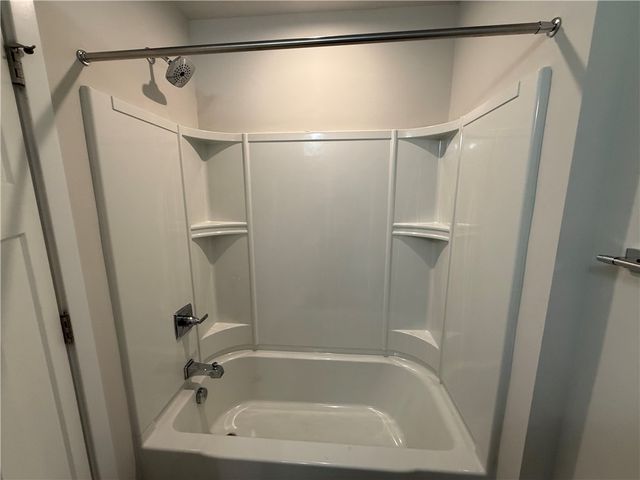 224 Cranesbill Drive, Adams Twp, PA 16046