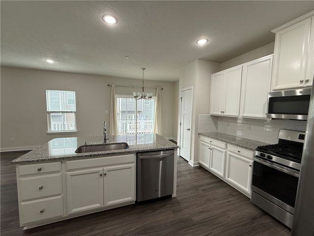 224 Cranesbill Drive, Adams Twp, PA 16046