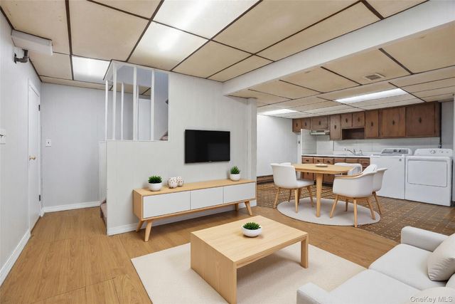 71 Glen Road, Yonkers, NY 10704